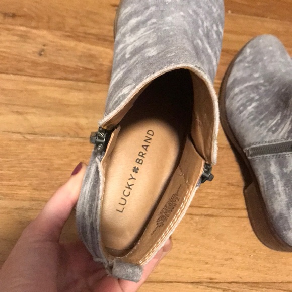 Lucky Brand ankle booties - Picture 5 of 5